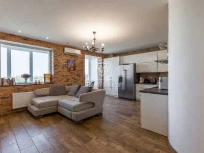 продаж 2-к квартира Києво-Святошинський, Софіївська Борщагівка, 135000 $