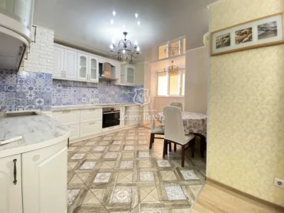 продаж 3-к квартира Вишгородський, Вишгород, 97000 $