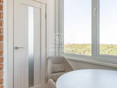 продаж 2-к квартира Києво-Святошинський, Софіївська Борщагівка, 135000 $