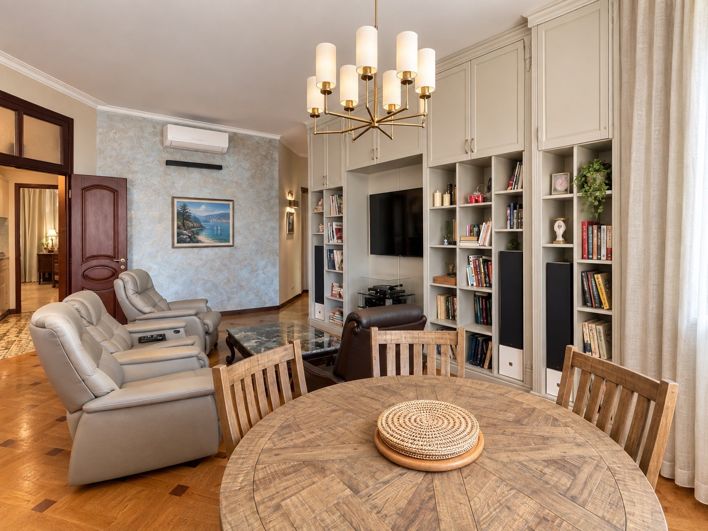 Стильна 145 м², Центр, Пирогова 6А, паркінг Золоті Ворота