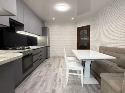 продаж 2-к квартира Києво-Святошинський, Крюківщина, 98000 $