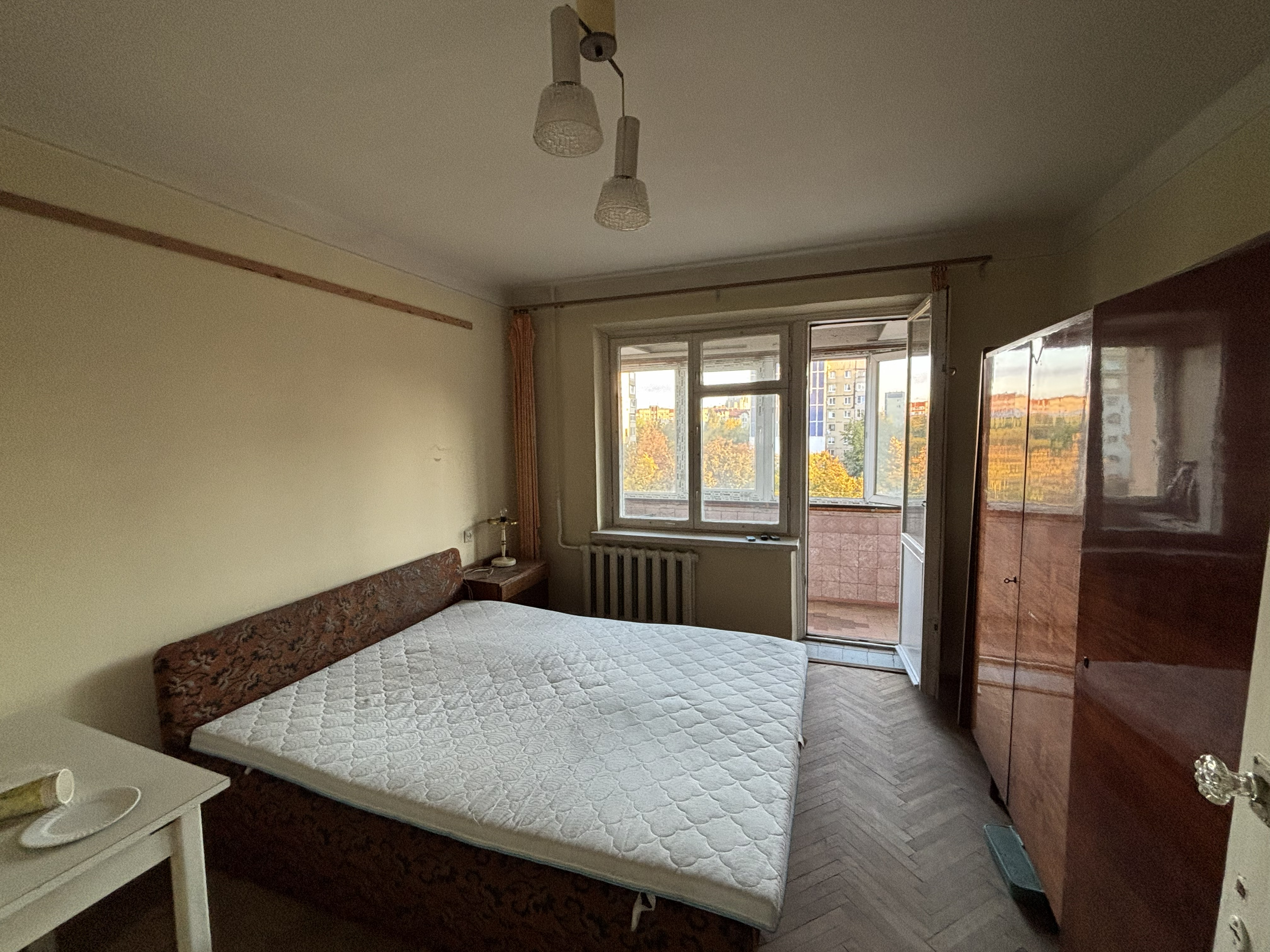 Продаж 3-кімнатної квартири у Сихівському районі Львова, вул. Сихівська, 28