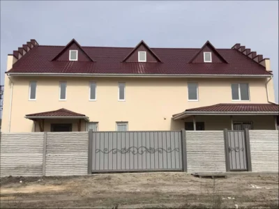 довгострокова оренда 8-к будинок Київ, Деснянський, 1800 $/міс.