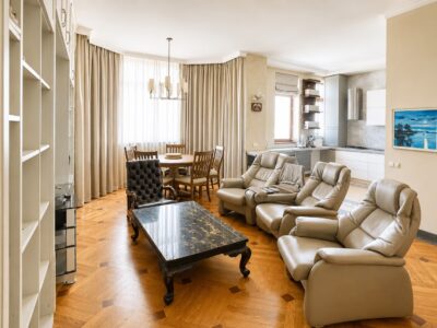 Стильна 145 м², Центр, Пирогова 6А, паркінг Золоті Ворота