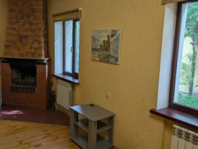 продаж 3-к частина будинку Київ, Деснянський, 134900 $