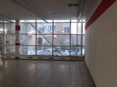 м. Київ, вул. Голего, 7, приміщення в ТЦ 150 м2