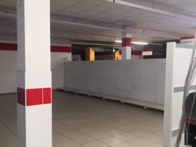 м. Київ, вул. Голего, 7, приміщення в ТЦ 150 м2