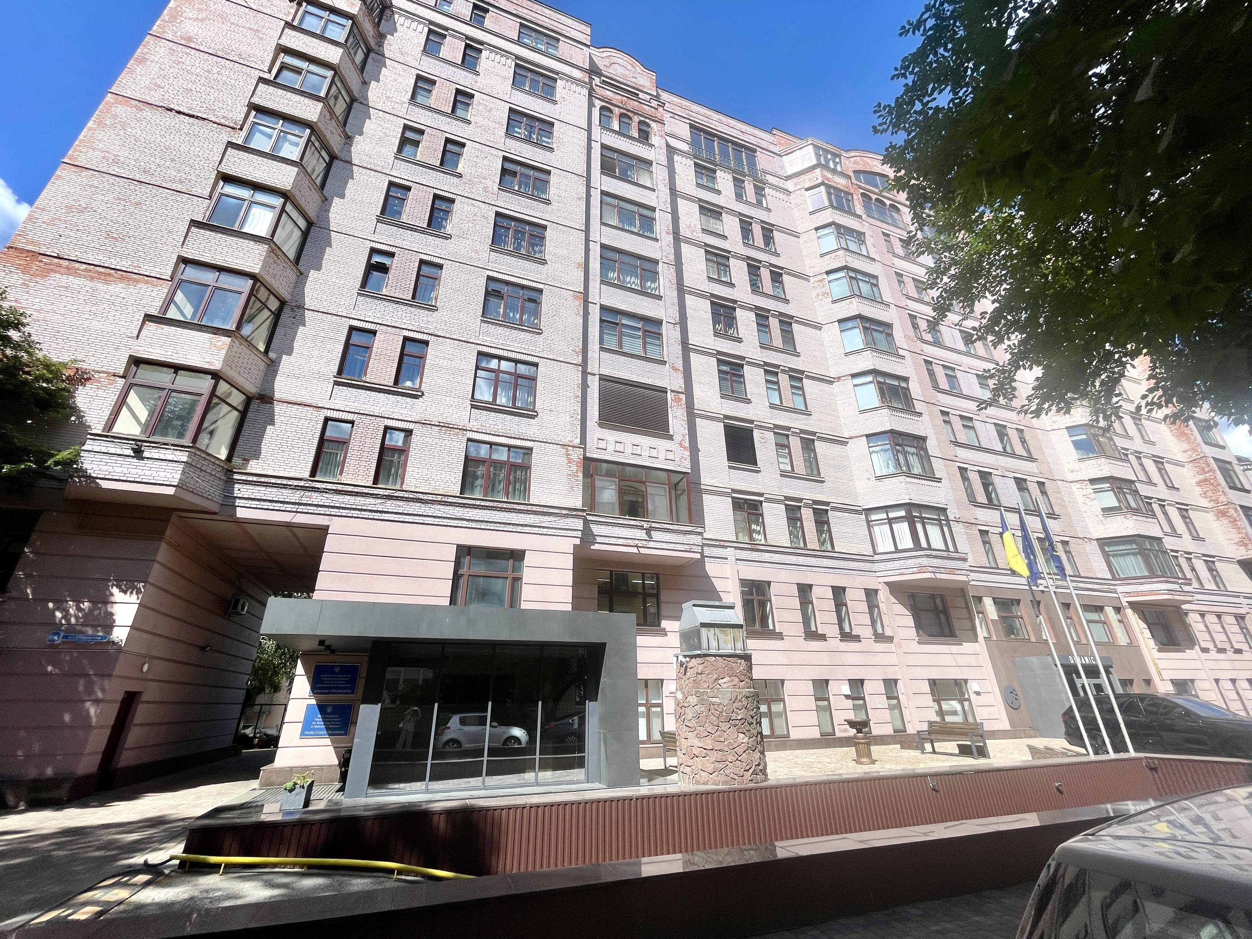 Стильна 145 м², Центр, Пирогова 6А, паркінг Золоті Ворота