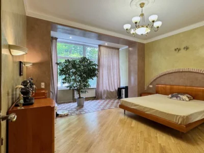 продаж 4-к квартира Київ, Печерський, 260000 $
