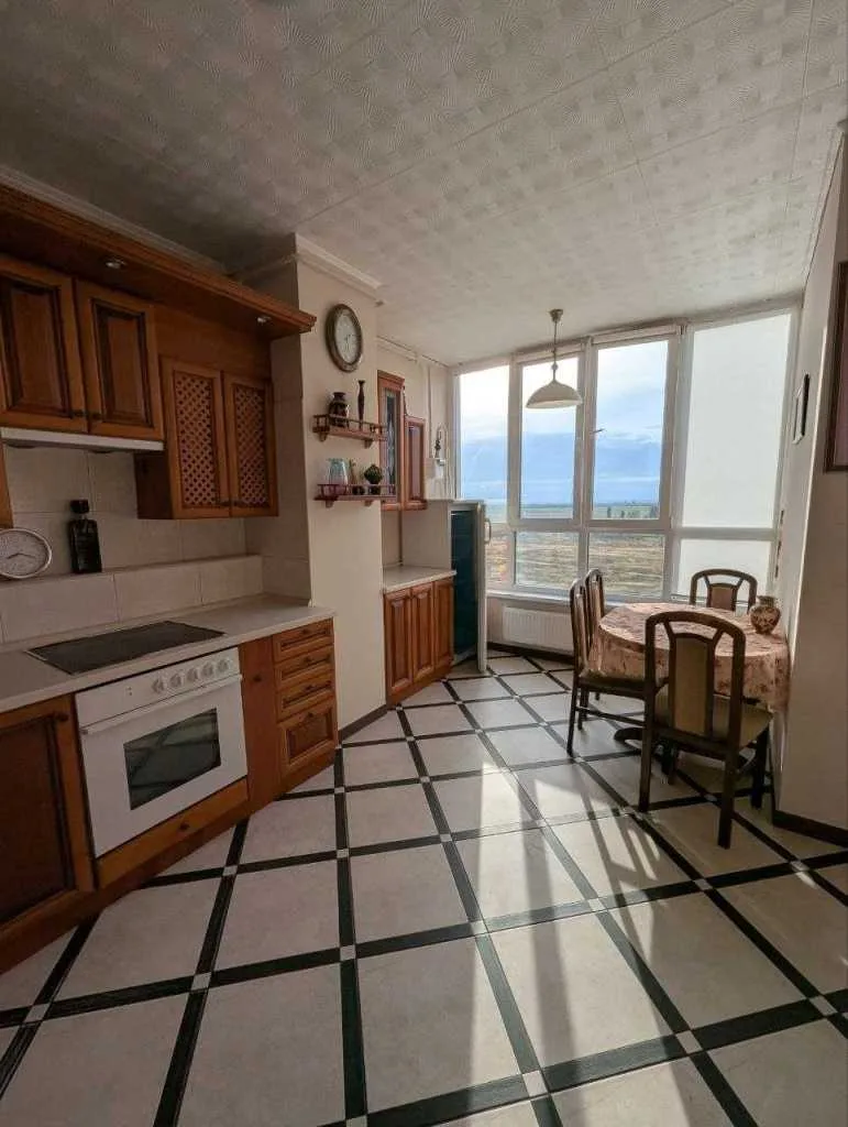 продаж 5-к квартира Києво-Святошинський, Петропавлівська Борщагівка, 110000 $