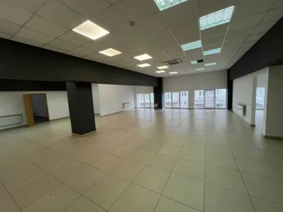 довгострокова оренда офісна будівля Київ, Дніпровський, 150000 грн./міс.