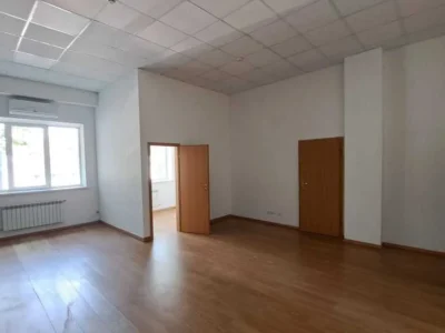 довгострокова оренда офісне приміщення Київ, Дніпровський, 20300 грн./міс.