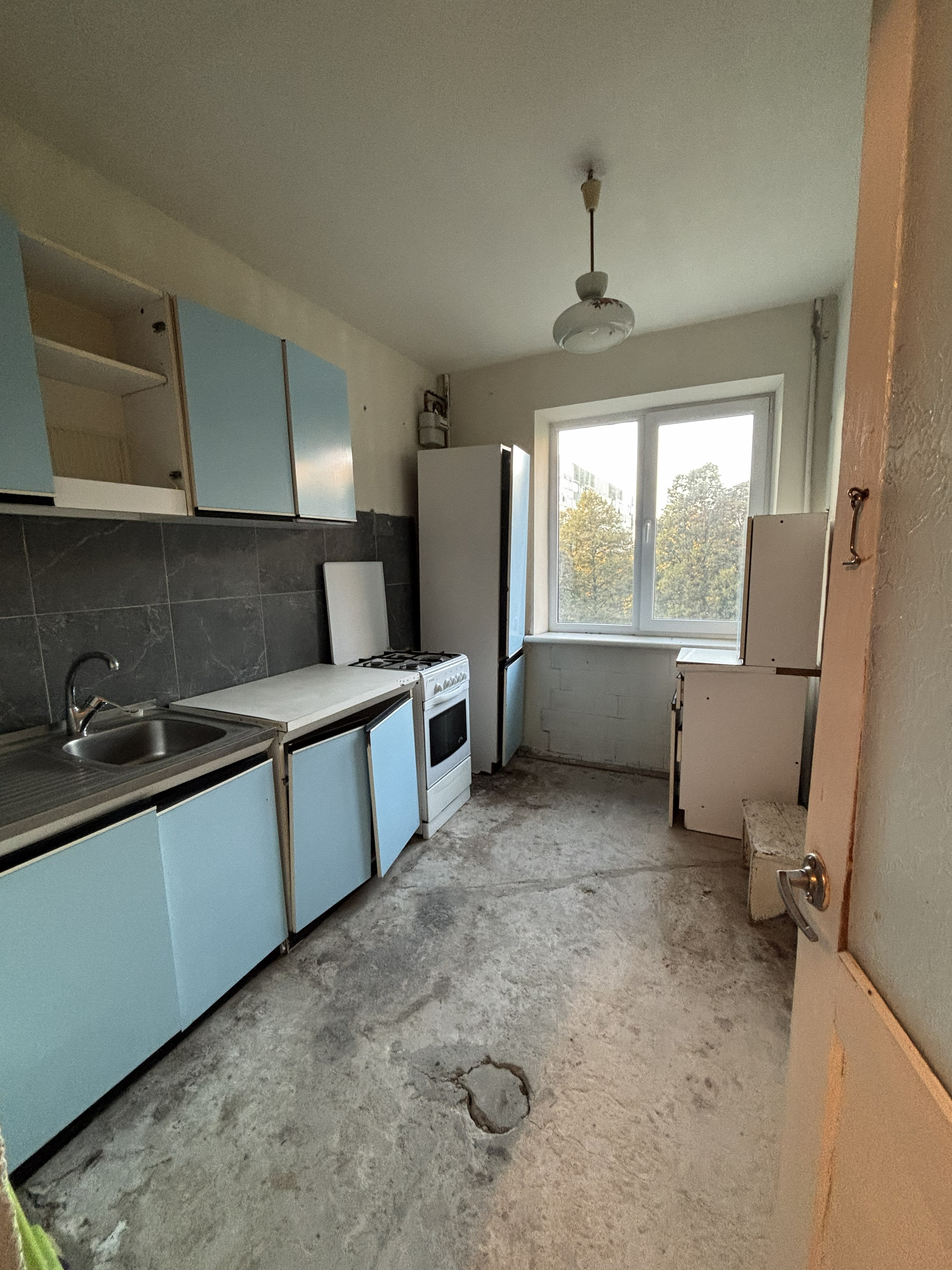 Продаж 3-кімнатної квартири у Сихівському районі Львова, вул. Сихівська, 28