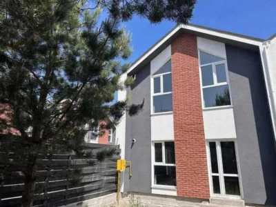 продаж 4-к таунхаус Києво-Святошинський, Гореничі, 76999 $