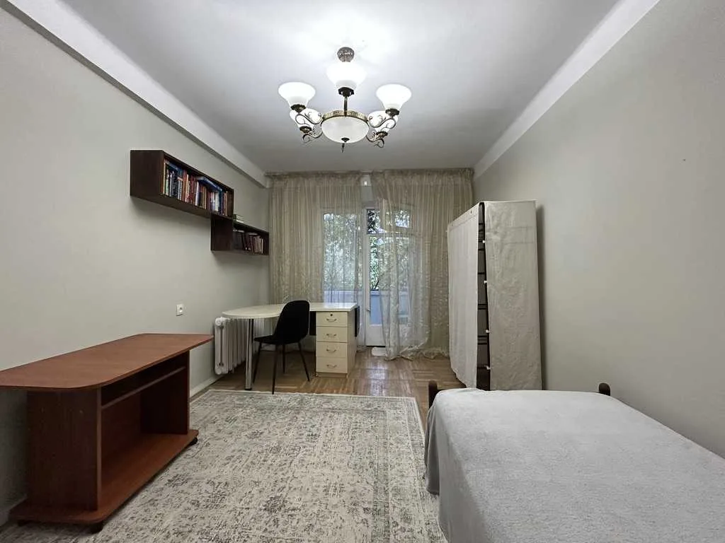 продаж 3-к квартира Київ, Дніпровський, 70000 $