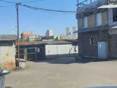 довгострокова оренда місце в гаражному кооперативі Київ, Солом`янський, 3000 грн./міс.