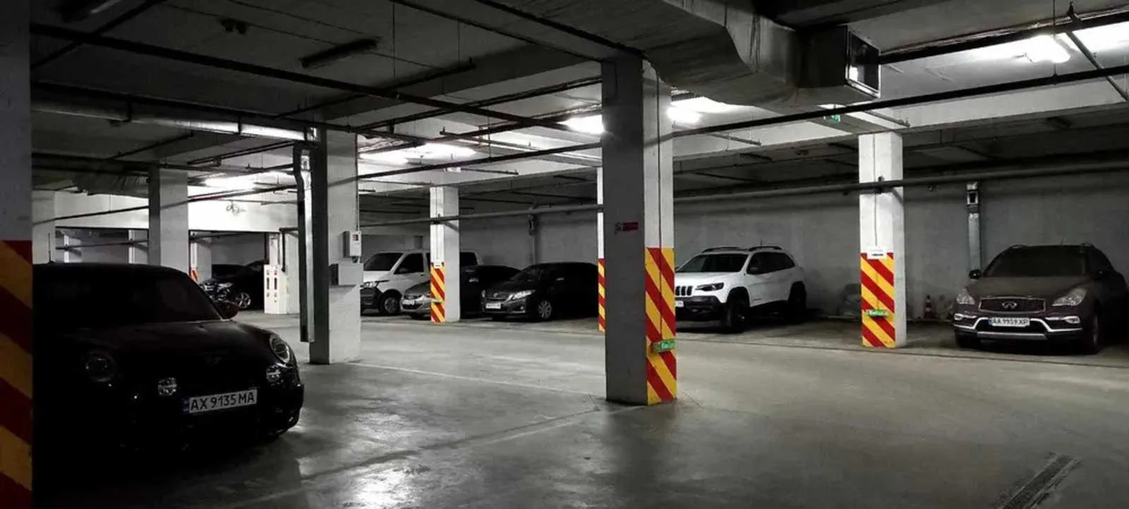 продаж підземний паркінг Київ, Дарницький, 25000 $