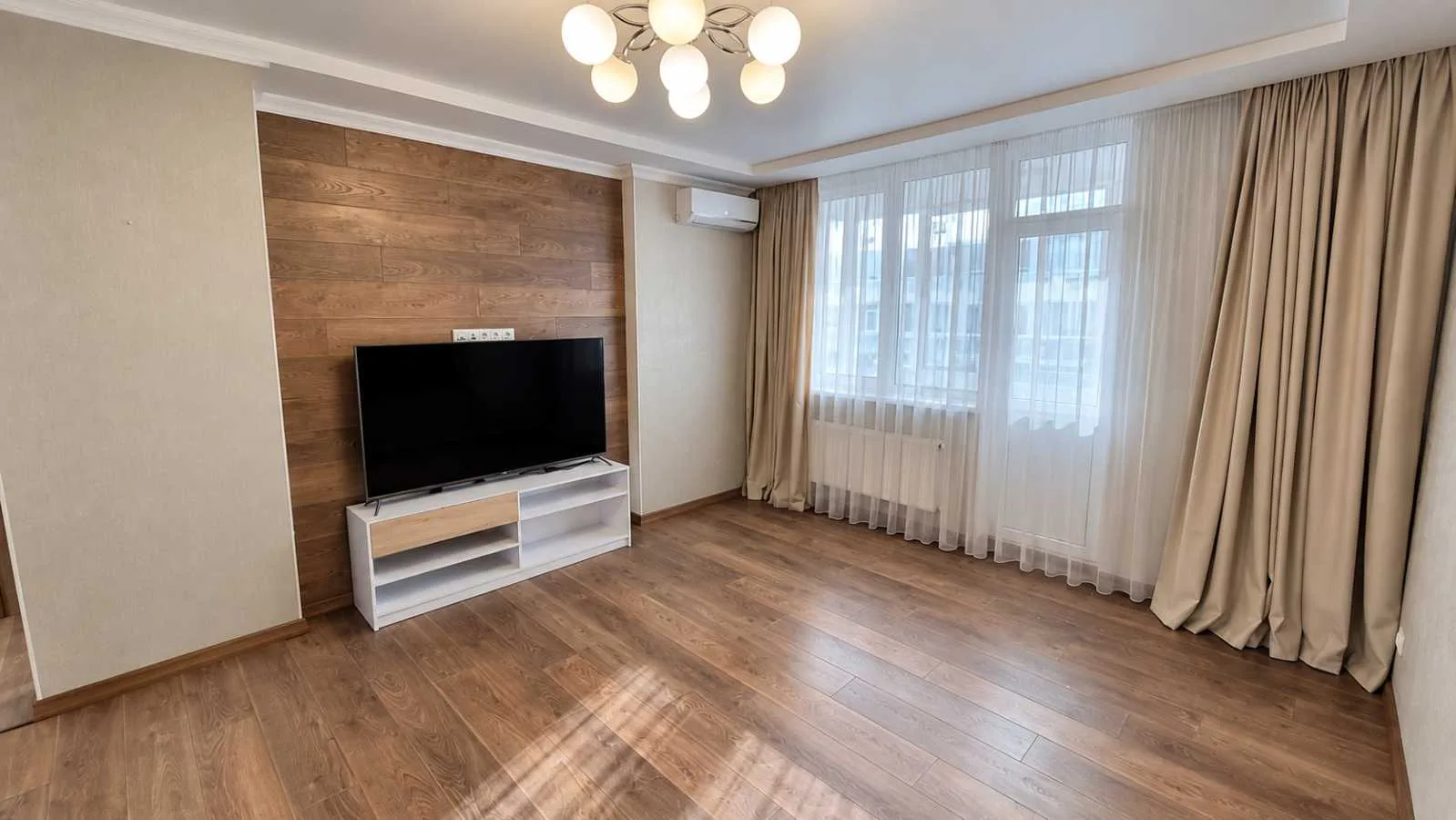 продаж 2-к квартира Київ, Голосіївський, 119900 $