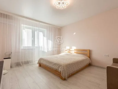 продаж 3-к квартира Києво-Святошинський, Софіївська Борщагівка, 175000 $