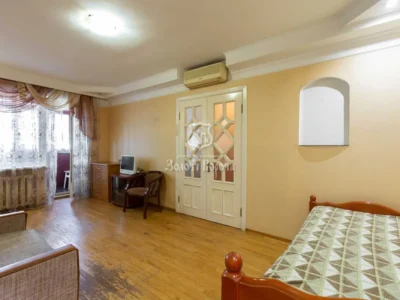 продаж 1-к квартира Київ, Печерський, 68000 $