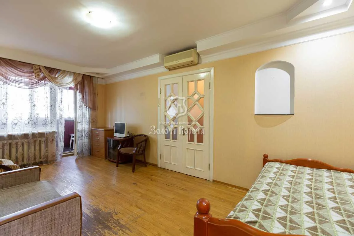 продаж 1-к квартира Київ, Печерський, 68000 $