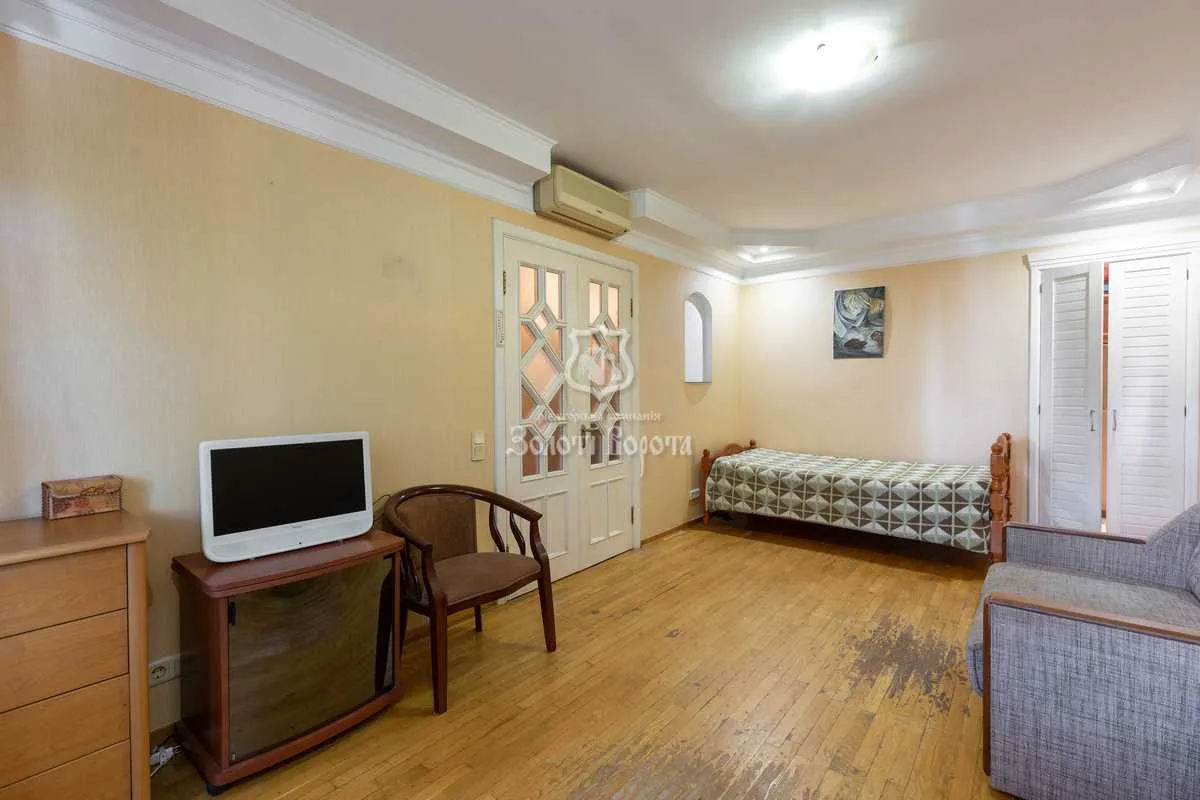 продаж 1-к квартира Київ, Печерський, 68000 $