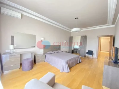 довгострокова оренда 3-к квартира Київ, Печерський, 1300 $/міс.