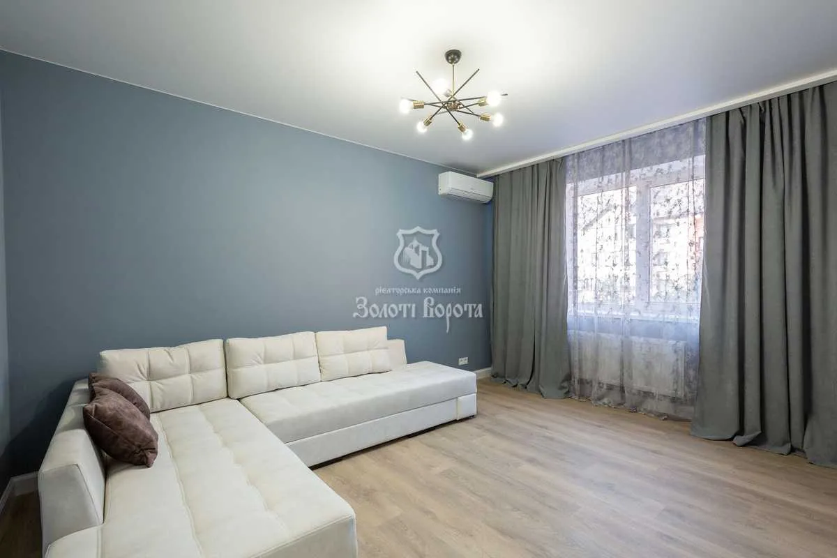 продаж 2-к квартира Києво-Святошинський, Софіївська Борщагівка, 96000 $