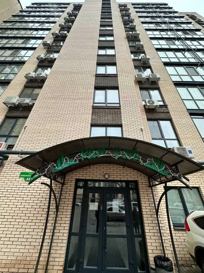 продаж 1-к квартира Дніпро, Соборний, 61750 $