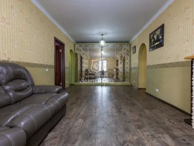 продаж 3-к квартира Київ, Дарницький, 69500 $