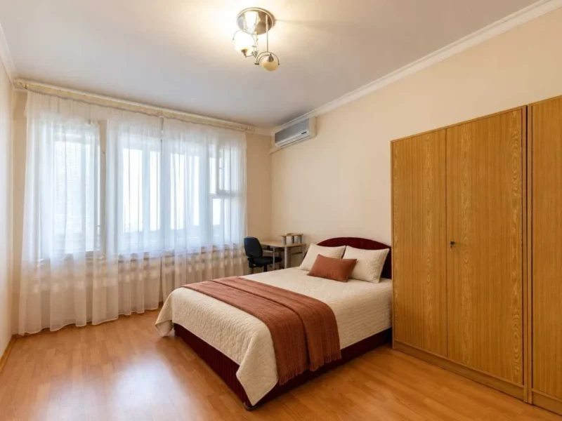 довгострокова оренда 3-к квартира Київ, Печерський, 25500 грн./міс.
