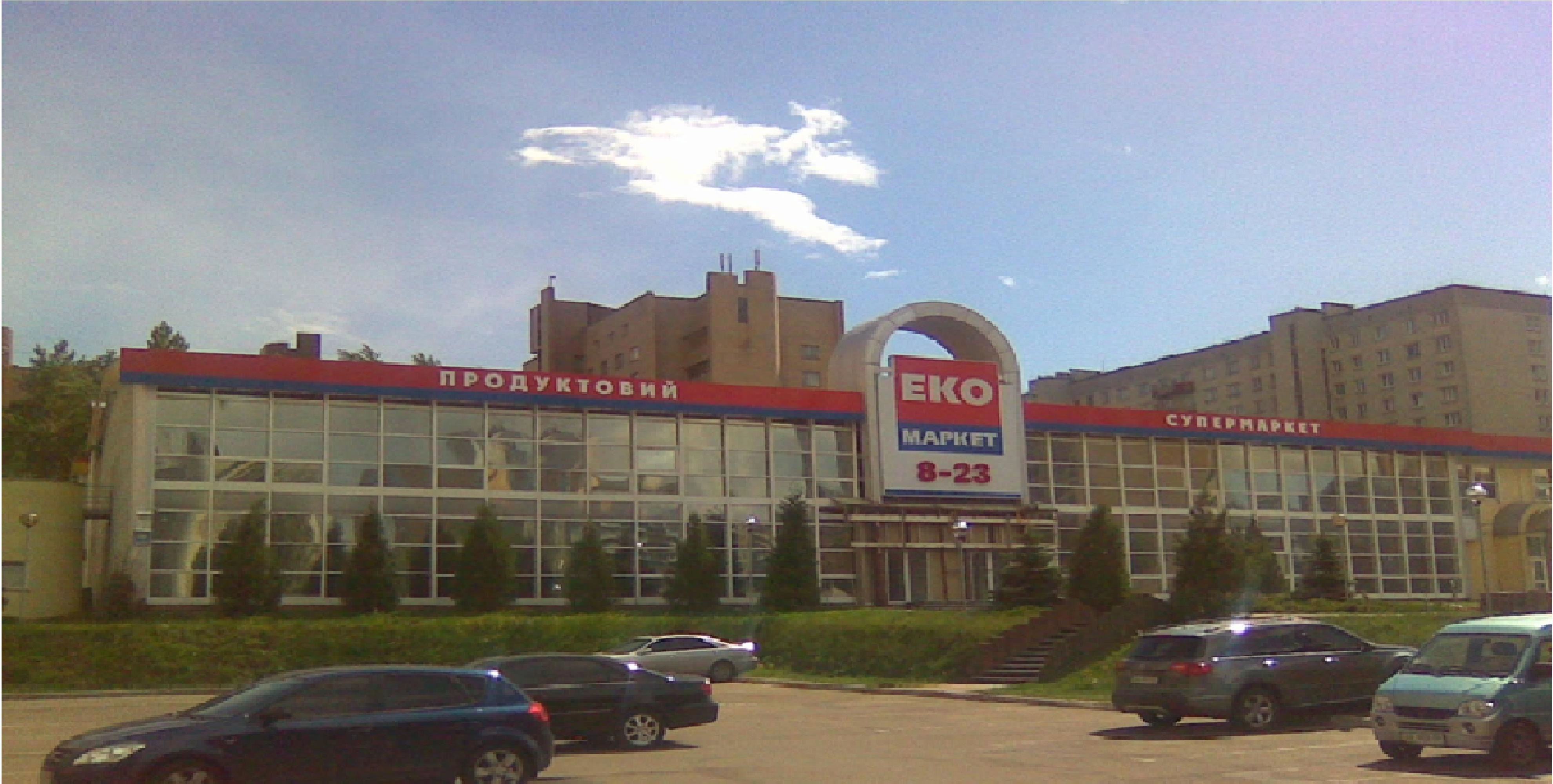м. Київ, вул. Голего, 7, приміщення в ТЦ 150 м2