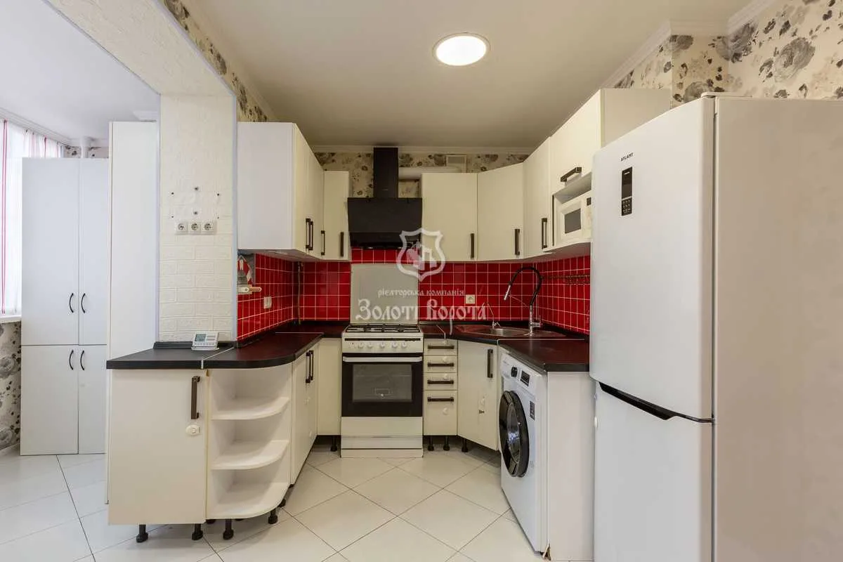 продаж 2-к квартира Києво-Святошинський, Софіївська Борщагівка, 85000 $