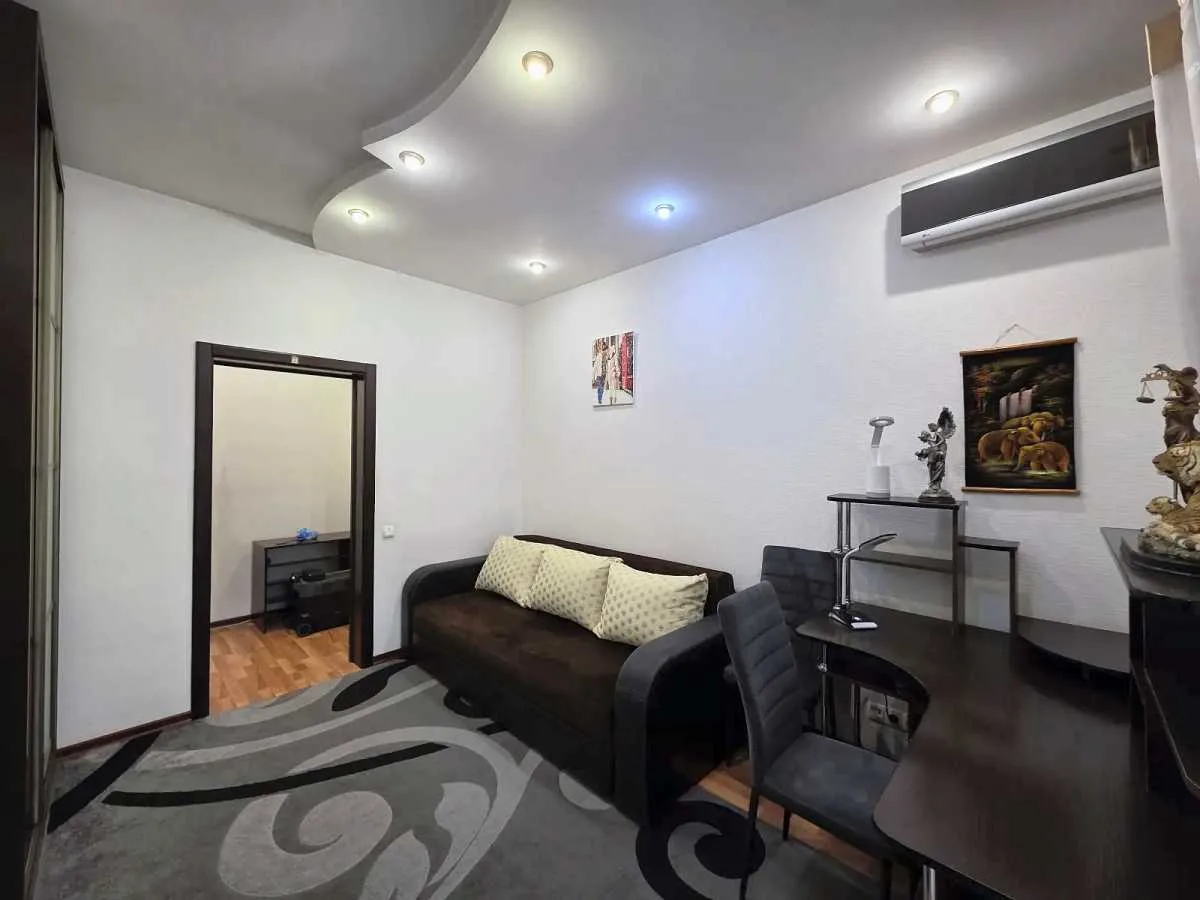 продаж 2-к квартира Київ, Голосіївський, 104900 $