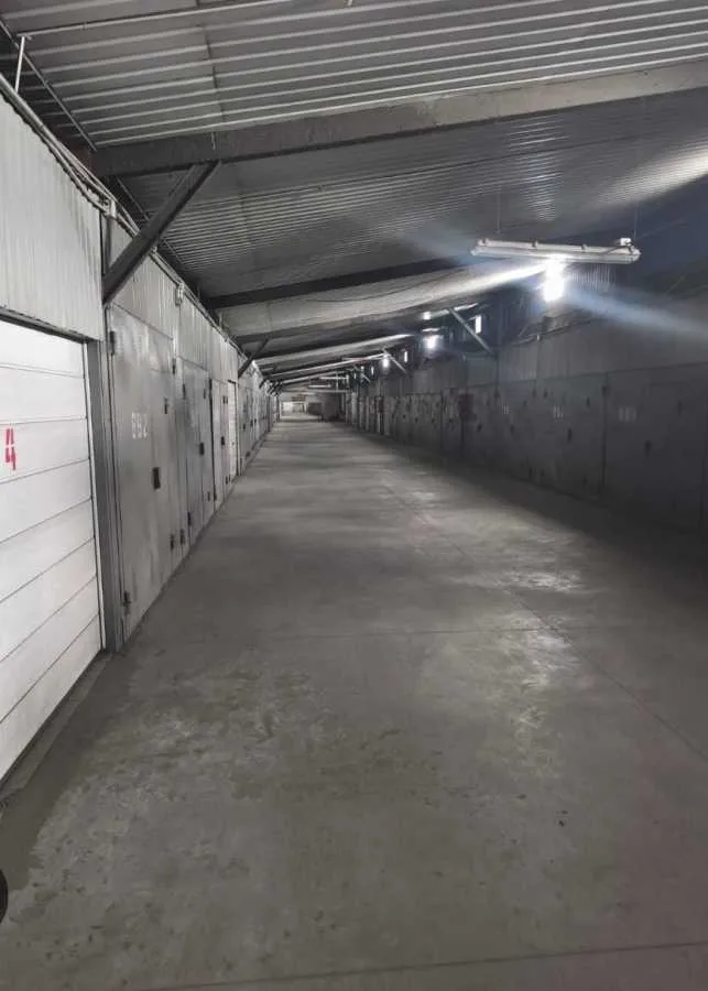 продаж бокс в гаражному комплексі Київ, Дніпровський, 11000 $