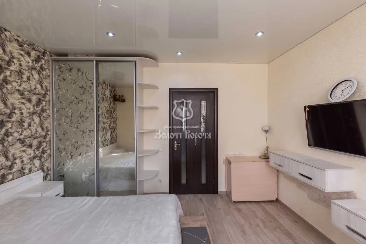 продаж 2-к квартира Києво-Святошинський, Софіївська Борщагівка, 87000 $