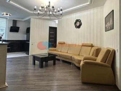 довгострокова оренда 4-к квартира Київ, Шевченківський, 35000 грн./міс.