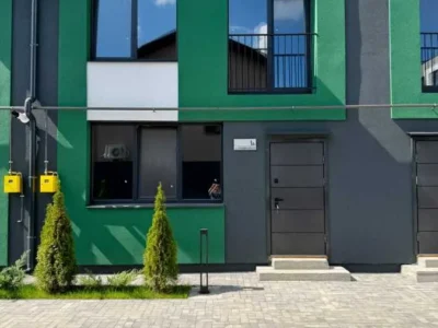 продаж 3-к таунхаус Києво-Святошинський, Гатне, 79000 $