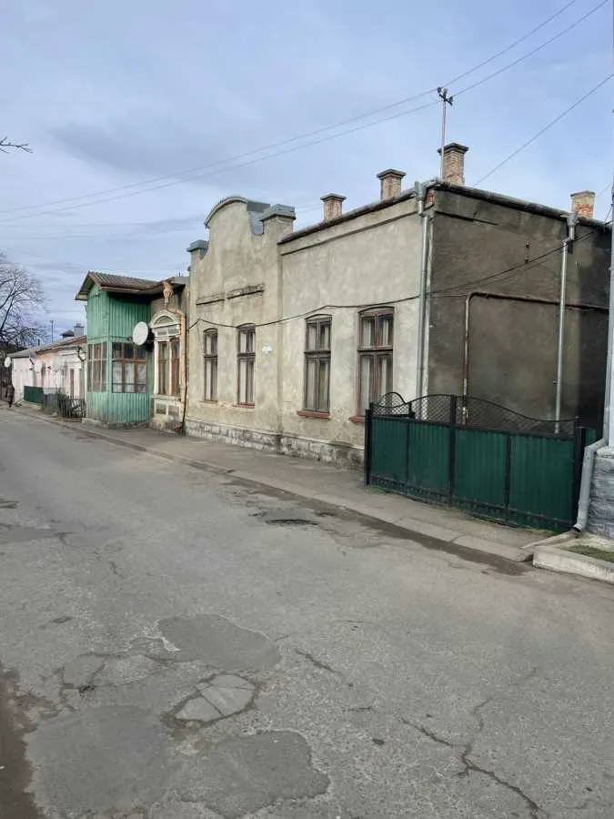 продаж 3-к квартира Вижницький, Вижниця, 46000 $