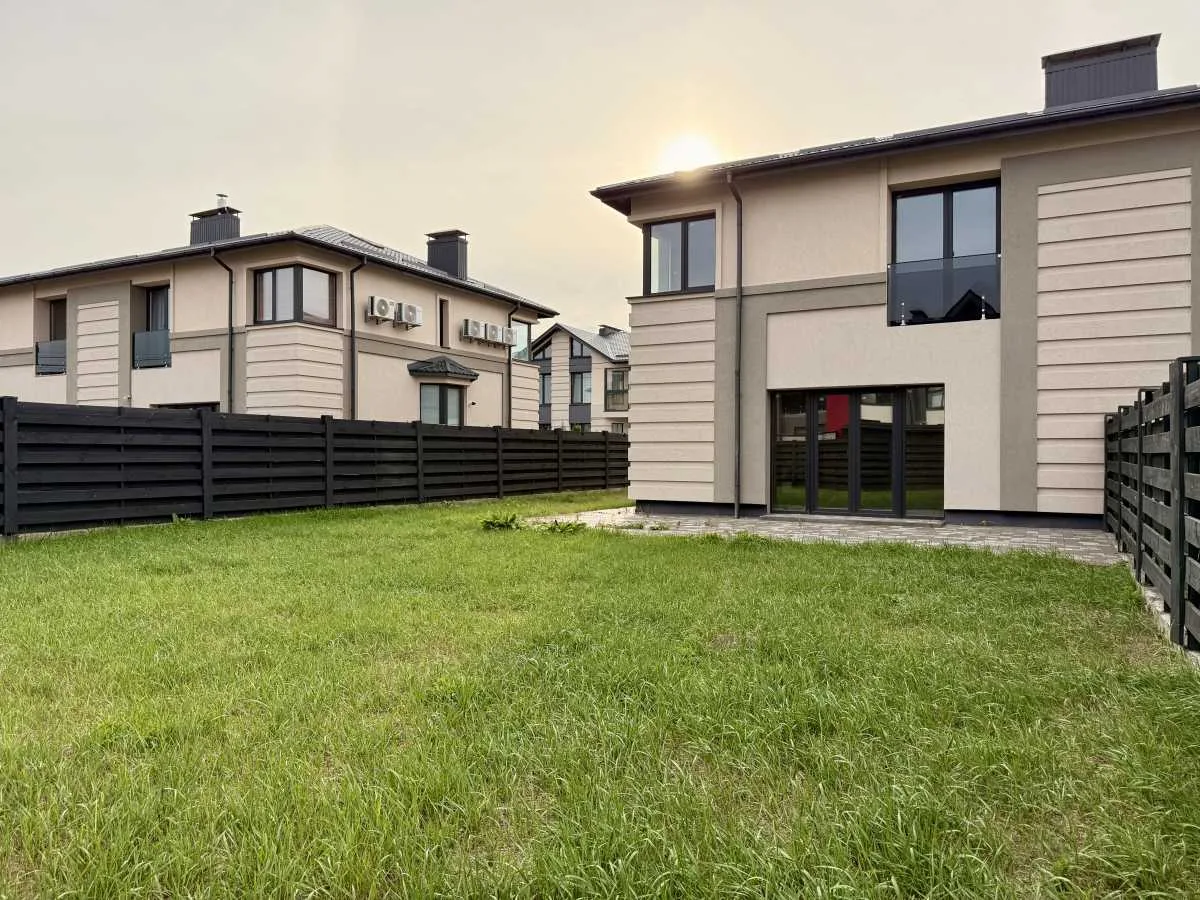 продаж 4-к будинок Києво-Святошинський, Крюківщина, 135000 $