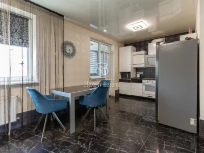 продаж 2-к квартира Києво-Святошинський, Софіївська Борщагівка, 86000 $