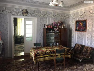 Продаж добротного цегляного будинку у с. Верхні Станівці, Вижницького району Чернівецької області
