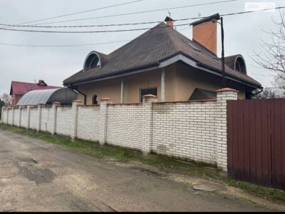 Продається будинок з мансардою у Дарницьому районі м. Києва вул. Садова 73