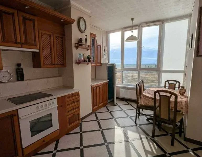 продаж 5-к квартира Києво-Святошинський, Петропавлівська Борщагівка, 110000 $