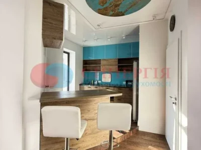 довгострокова оренда 4-к квартира Київ, Печерський, 1400 $/міс.