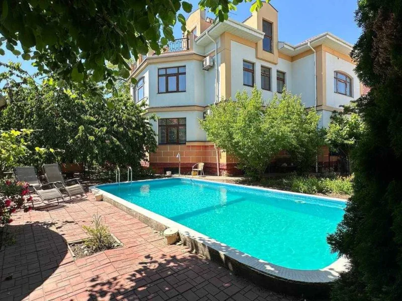 довгострокова оренда офісна будівля Одеса, Приморський, 1300 $/міс.