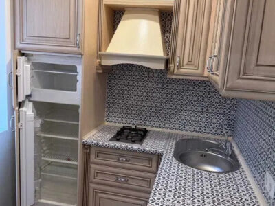 Продаж БЕЗ КОМІССІЇ затишної 2 кім квартири Печерськ, 42 м. кв, капітальний ремонт, меблі, вул Різницька 6.