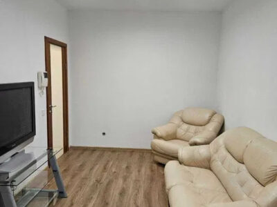 Продаж БЕЗ КОМІССІЇ затишної 2 кім квартири Печерськ, 42 м. кв, капітальний ремонт, меблі, вул Різницька 6.
